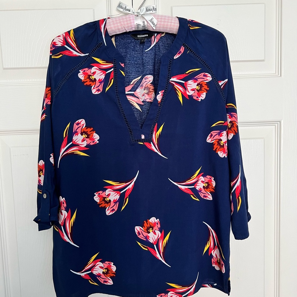 Express 3/4 Sleeve Navy Blue Floral Print Blouse